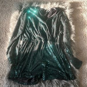Green sequins long sleeve romper